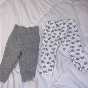 Set of sweat pants